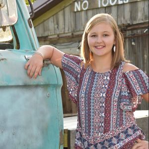 Meet your Posher, Lauren